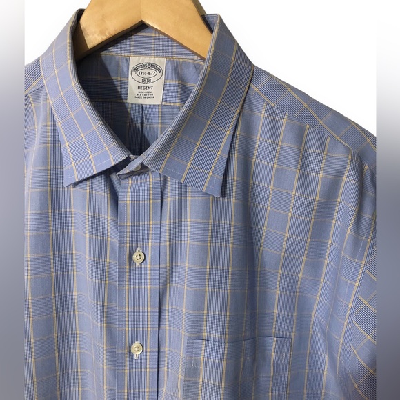 BROOKS BROTHERS Regent Fit Short Sleeve Button Front Shirt - Picture 8 of 8